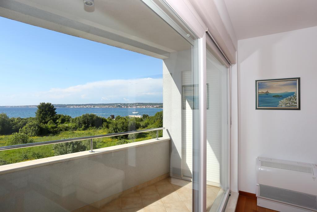 Apartment Puntamika Zadar Bagian luar foto